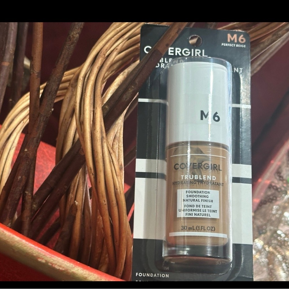 COVERGIRL TruBlend Foundation M6 Perfect Beige